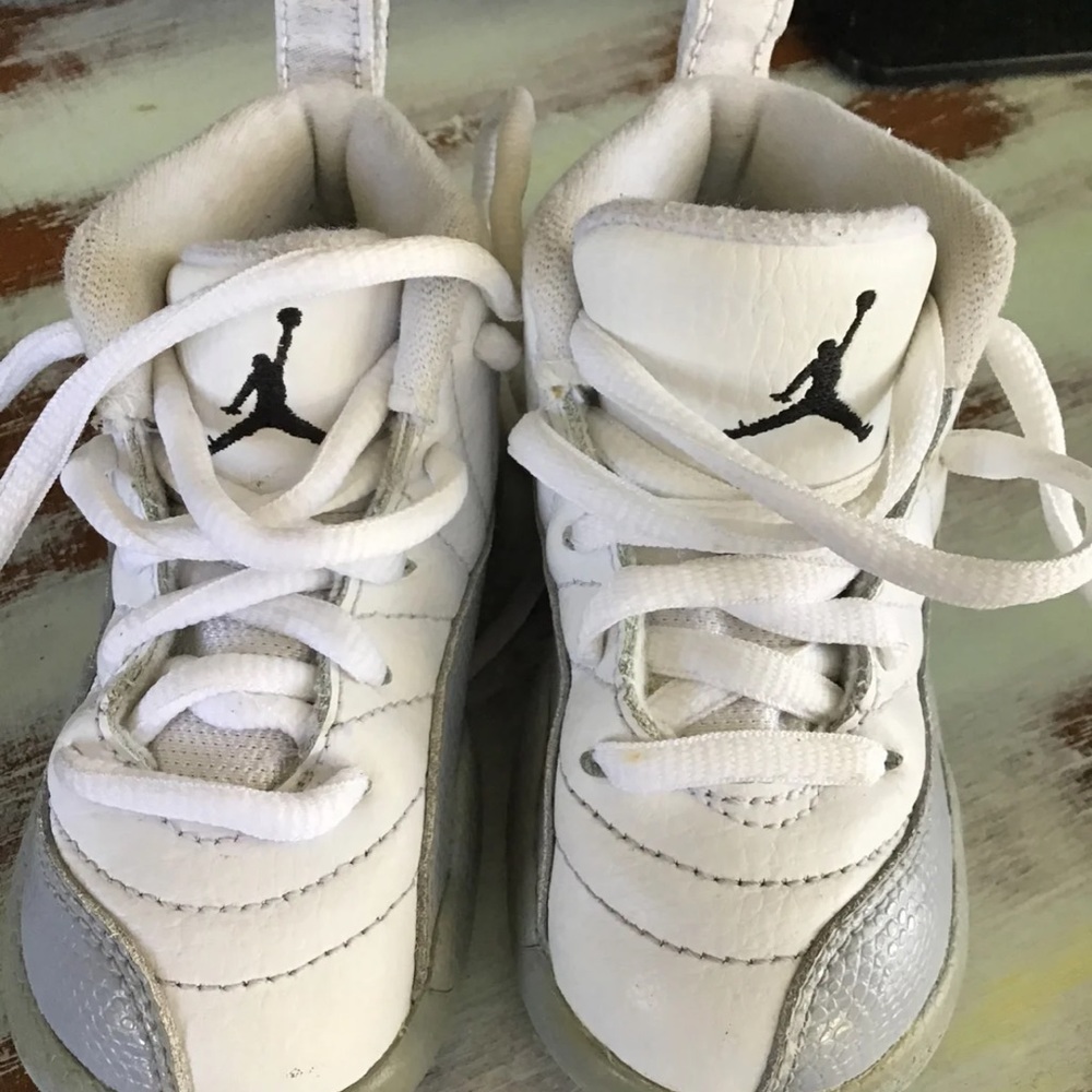 COPY - Jordan’s size 6c